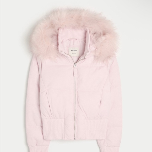 Hollister Jackets & Blazers - Hollister Light Pink Puffer Jacket with Faux Fur Trim